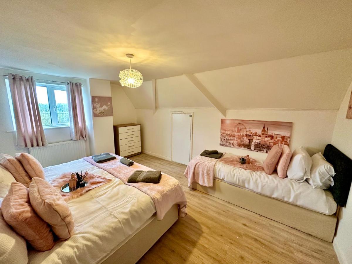 Three Bedroom Rural, Relaxing And Peaceful,Dogs Welcome! With Cymru Holidays Абъргавени Екстериор снимка