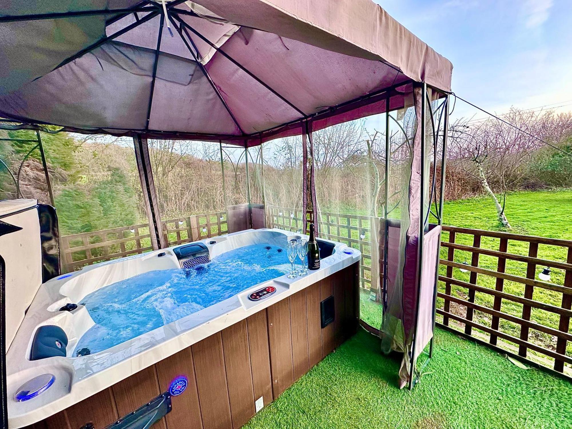 Three Bedroom Rural, Relaxing And Peaceful,Dogs Welcome! With Cymru Holidays Абъргавени Екстериор снимка