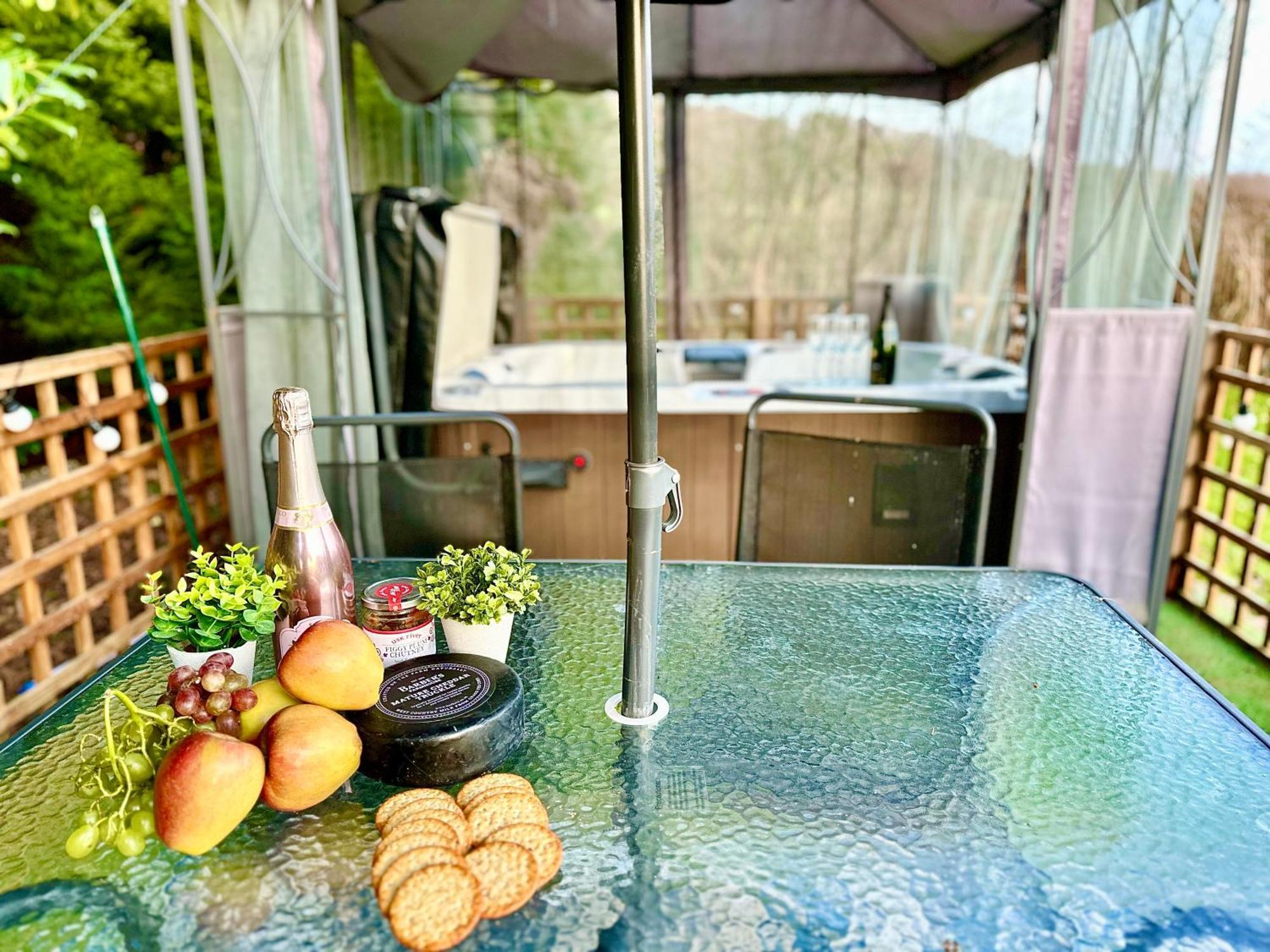 Three Bedroom Rural, Relaxing And Peaceful,Dogs Welcome! With Cymru Holidays Абъргавени Екстериор снимка